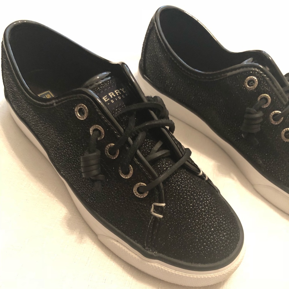 Sperrys - Picture 4 of 7
